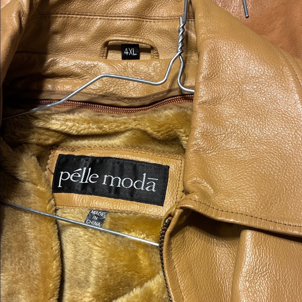 Pelle Moda Camel Leather Jacket says 4xl but see measurements 44-46 chest